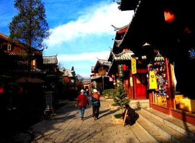 麗江新玩法:蜜月旅行婚紗攝影兩不誤-科教臺(tái)-中國(guó)網(wǎng)絡(luò)電視臺(tái)