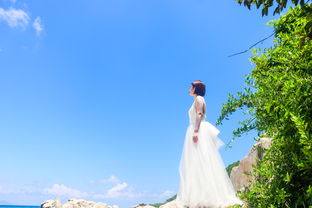 一個(gè)人穿上婚紗與旅行結(jié)婚 三亞站